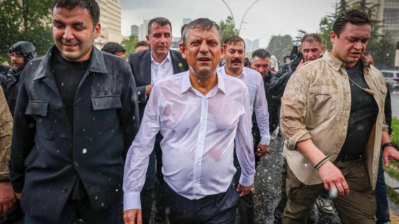 YENİ Parti’den Ahmet Kaya şarkılı Özgür Özel paylaşımı